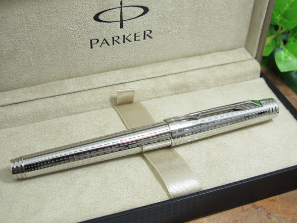 Шариковая ручка PARKER Premier 89 532S